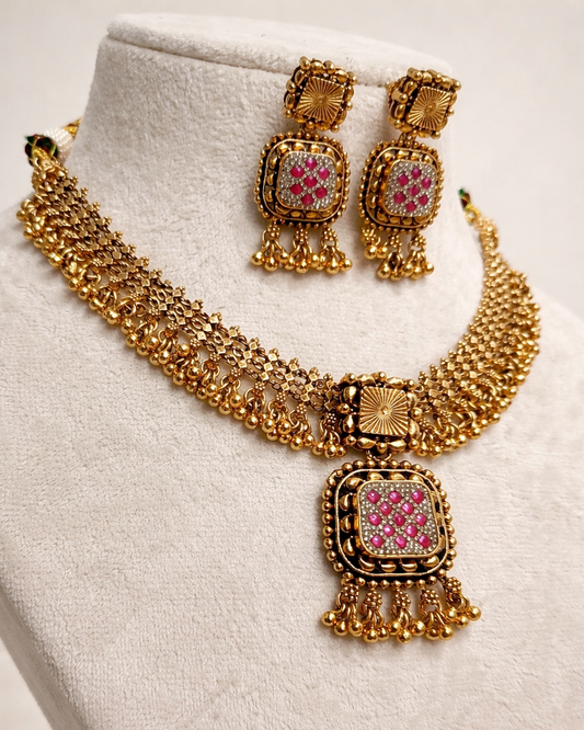 Chandan Belt Chorski Antique Necklace Set-G353700