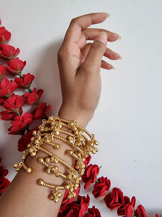 Ghughru with pearl Apala Golden Bangles 4 pc