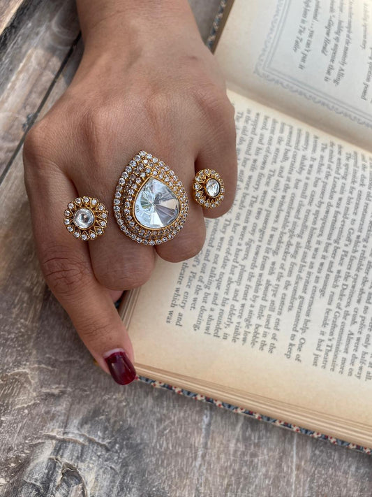 Mossainite Triangle Two Finger Ring