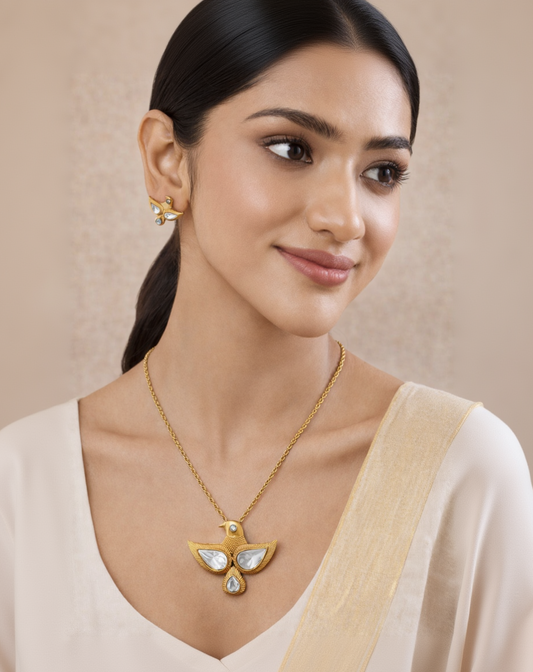 Eagle Stylish Pendant set-G753300