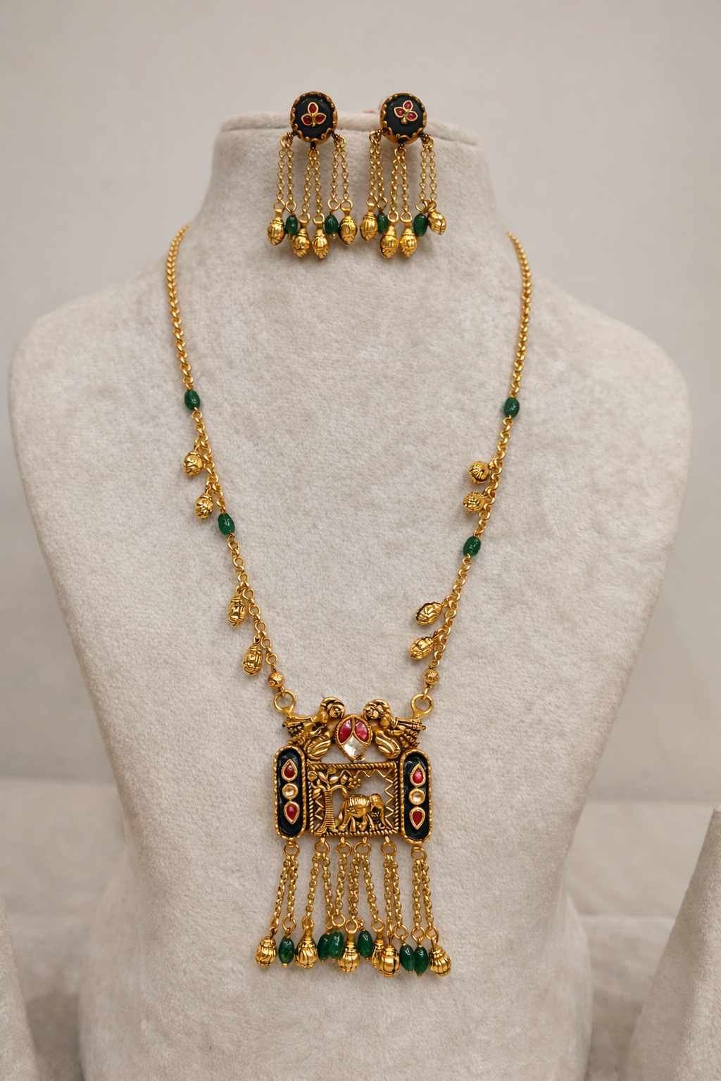 Heritage Inspired Antique Gold Finish Necklace Set