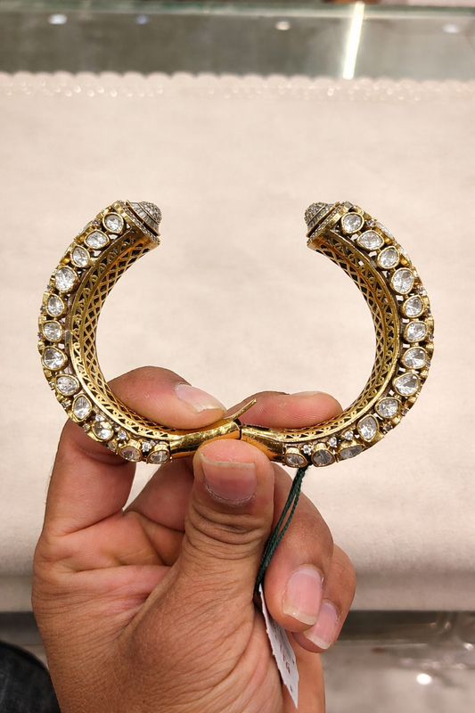 Gold-Finished Ornate Kundan Polki Openable Kada(Free Size)-G354150