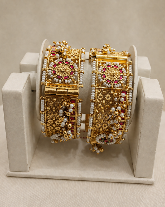 Pachhi Kundan Jadau Bangles(Set of 2)-G7511800