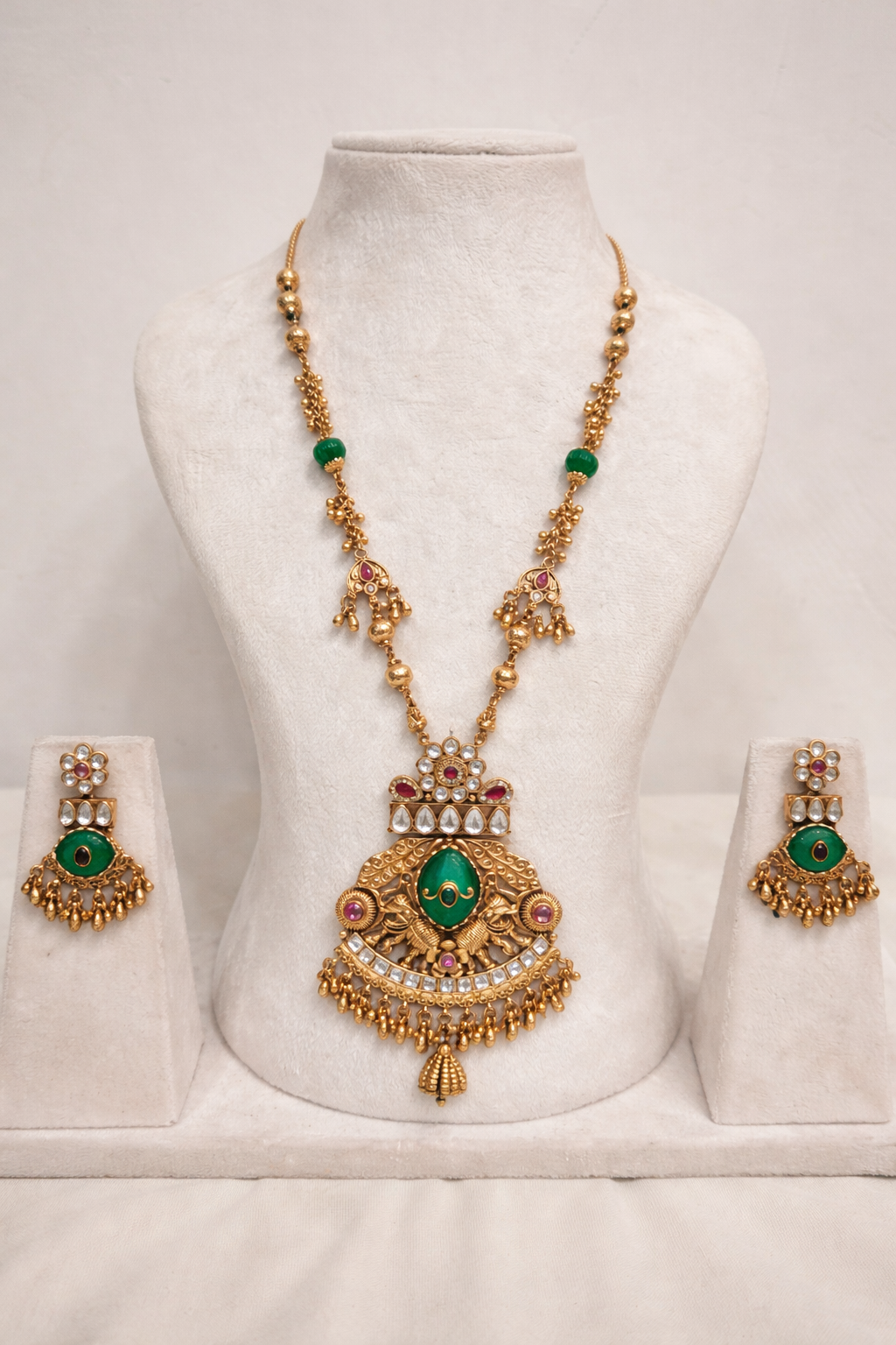 Heritage Green Stone Studded Antique Finish Pendant Set