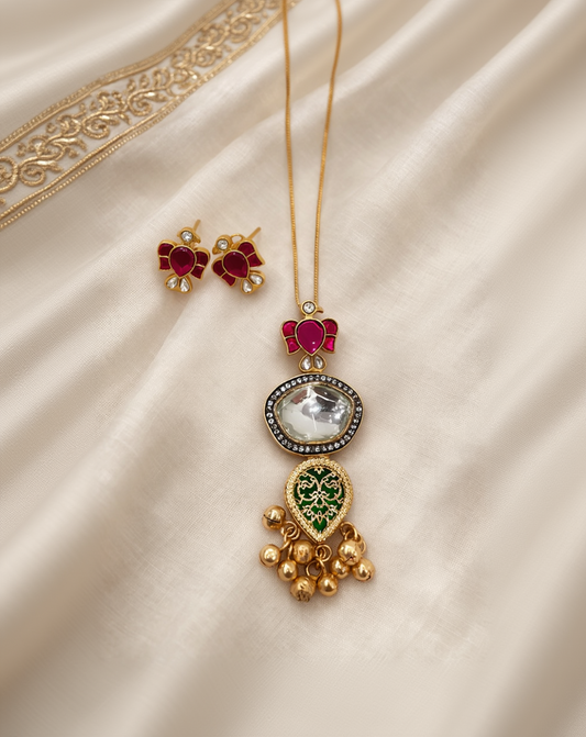 Pachi Kundan Pendant Chain with Matching Studs-G352500