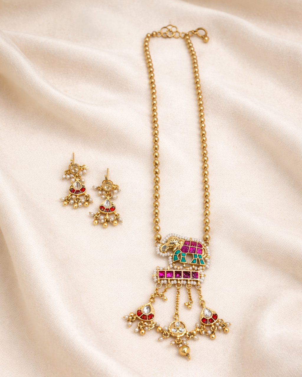 Elephant Heritage Pendant set-G352400