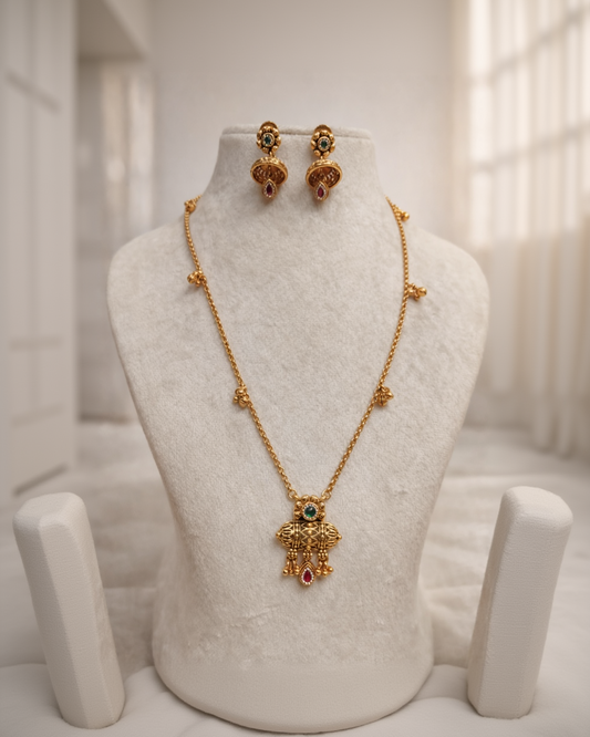 Antique Gold Plated Pendant Set-G351300