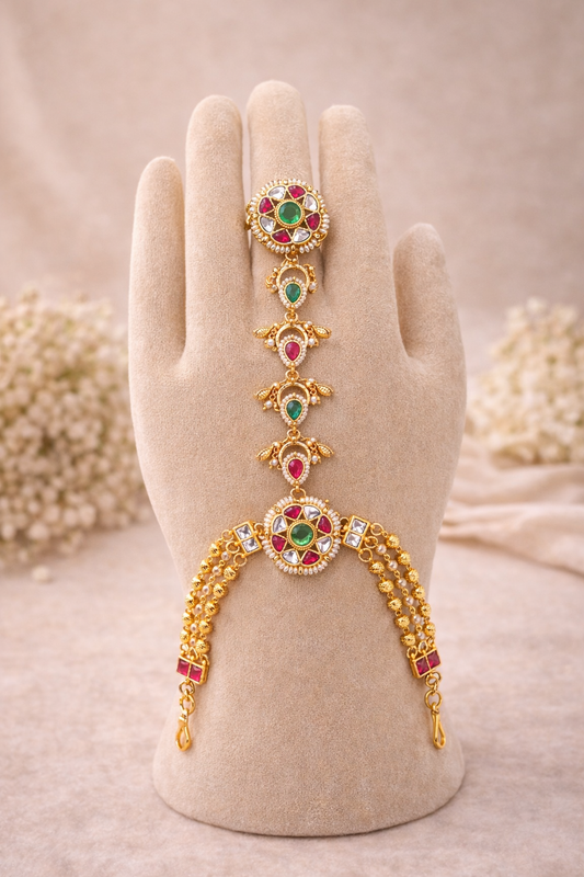 Pachi Kundan Floral Hath Pocha