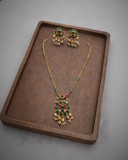 Stunning Kundan Style Green Bead Pendant Set-G352000