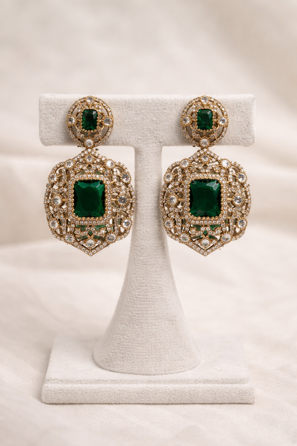 Victorian Emerald Green Stone & Kundan Necklace Set-G354100