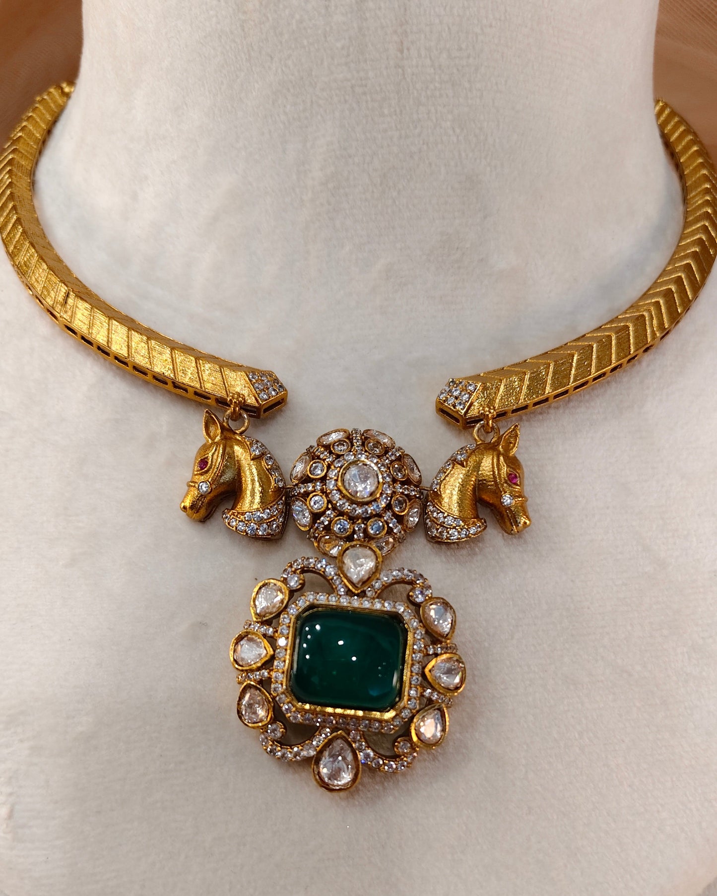 Moissanite Emerald Hasli Choker Set-G426200