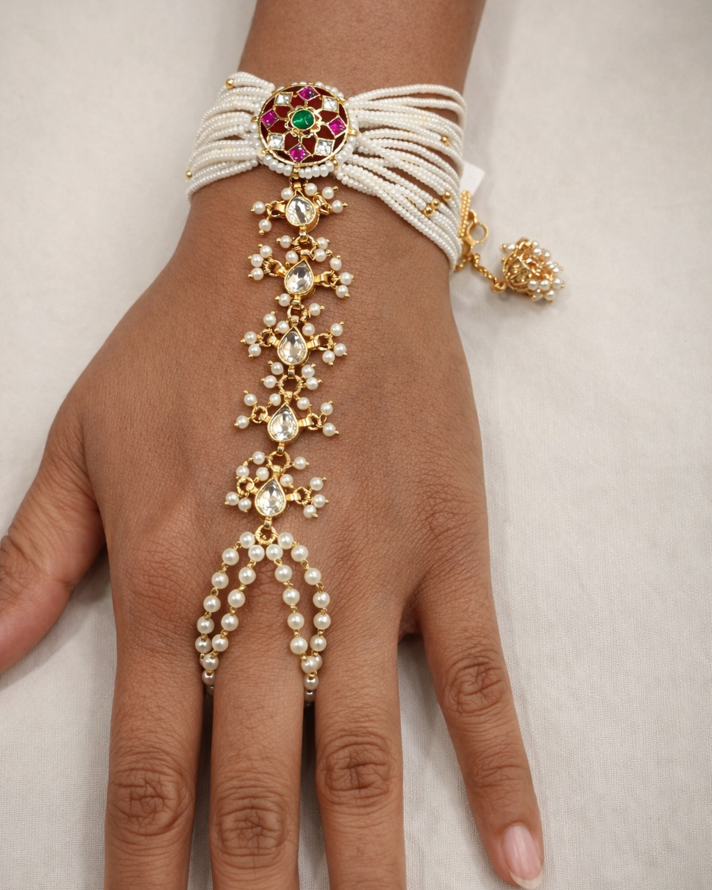 Pearl & Kundan Haath Phool / Haath Panja Bracelet-G351200