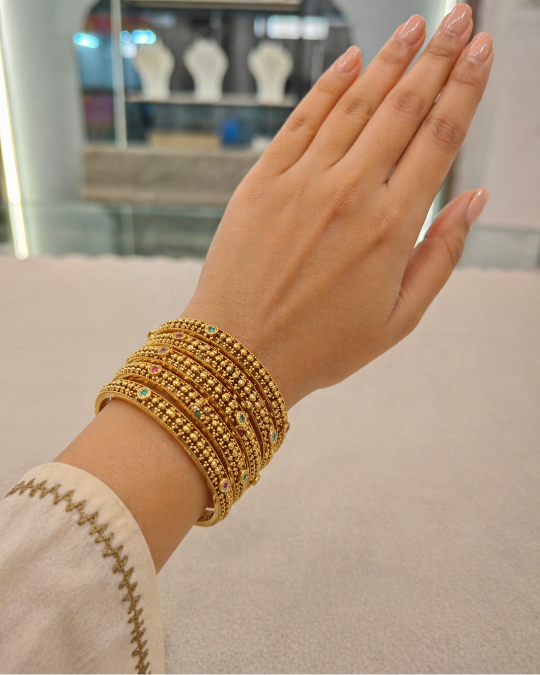 Heritage Temple Jewelry Bangle Set(Set of 6)-G753200