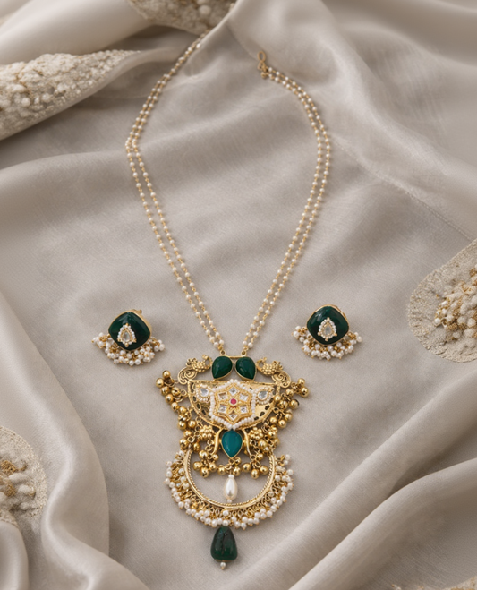 Emerald & Pearl Kundan-Style Gold-Toned Pendant Set-G353300