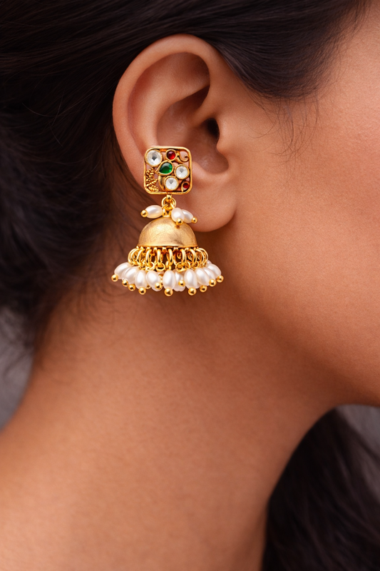 Heritage Gold-Toned Jadav & Pearl Jhumka Earrings-G351300