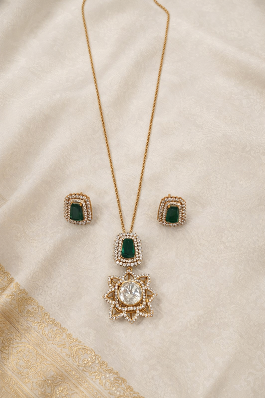 Emerald Green Mossonite Pendant Set