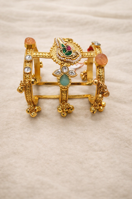 Regal Peacock Pachi Kundan Kada/Hand Cuff