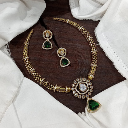 VICTORIAN HASLI NECKLACE