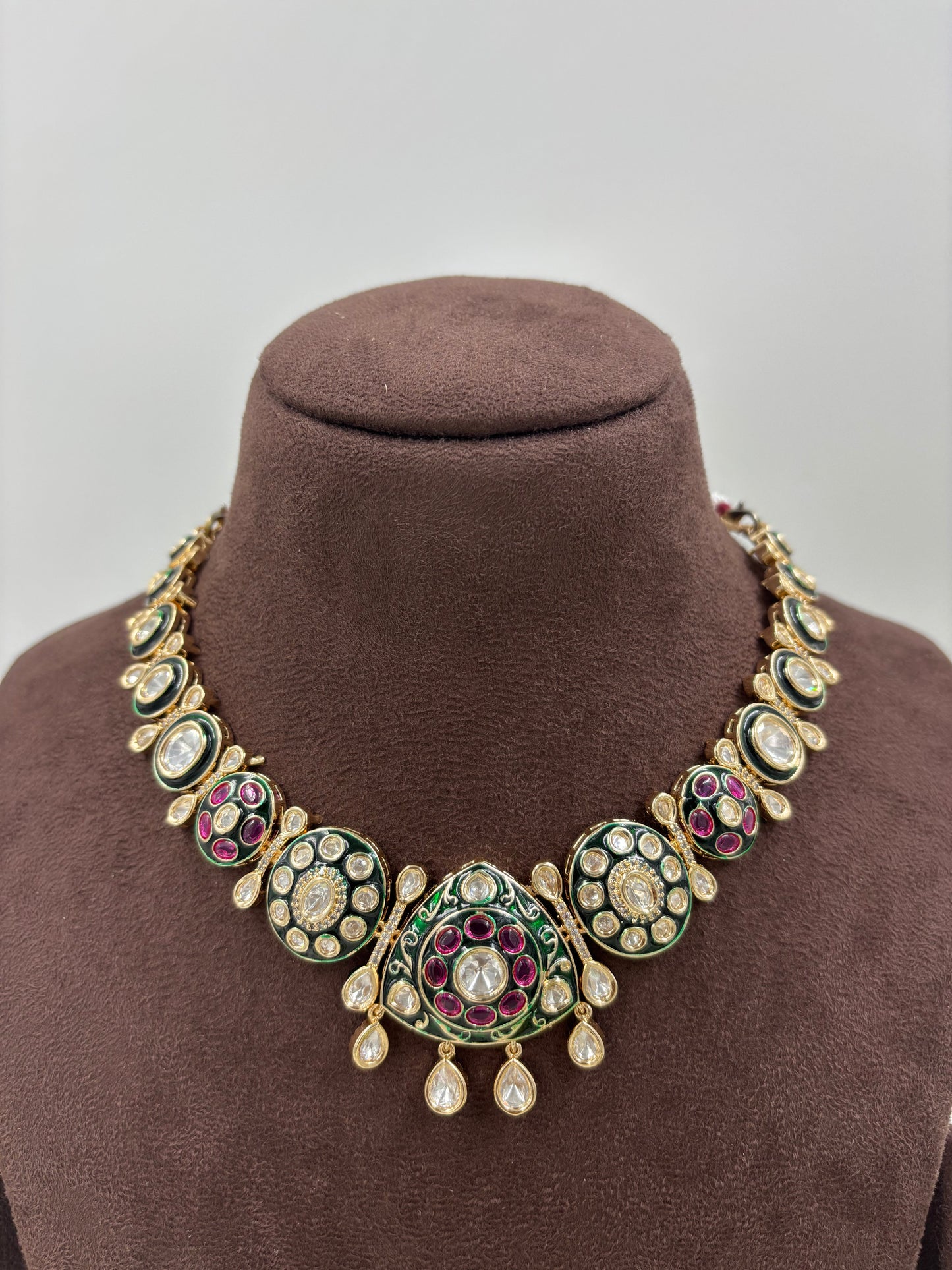 KAVYA KUNDAN PREMIUM MOISSANITE NECKLACE