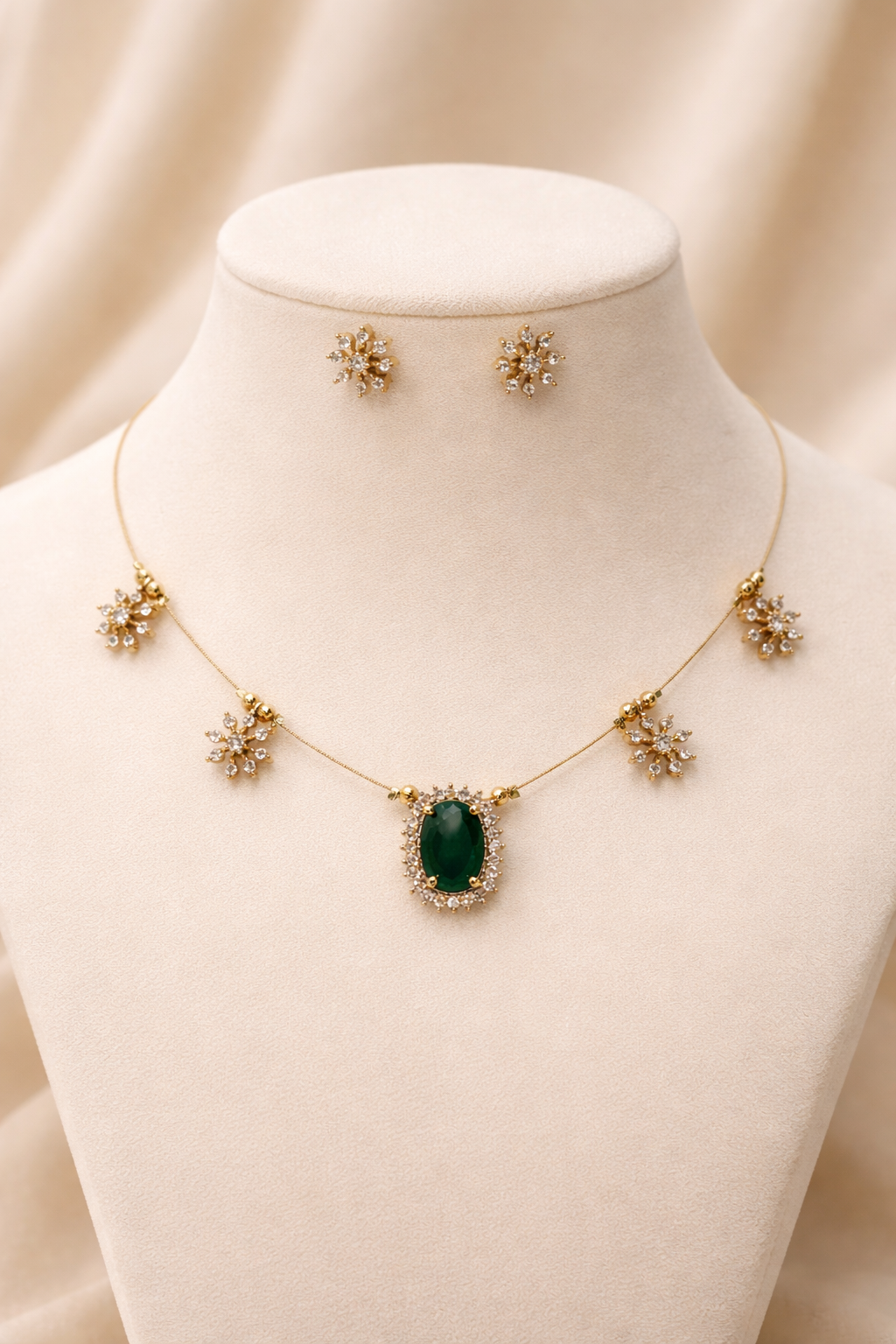 Emerald with Star Invisible