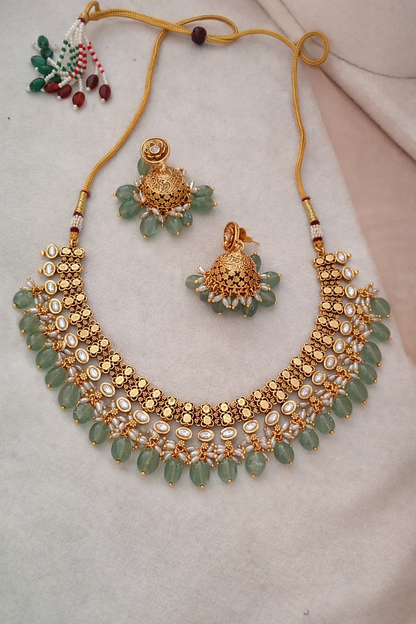 Chandan Short Choker Set