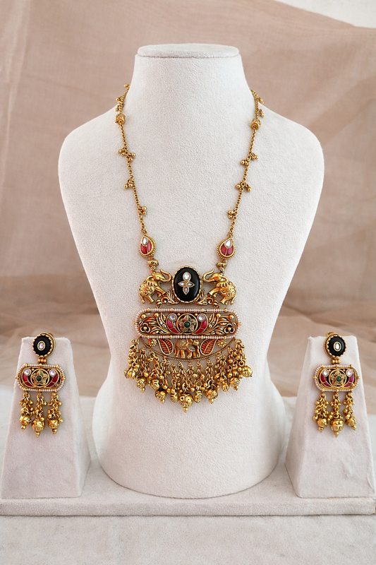 Taara Long Pendant Set