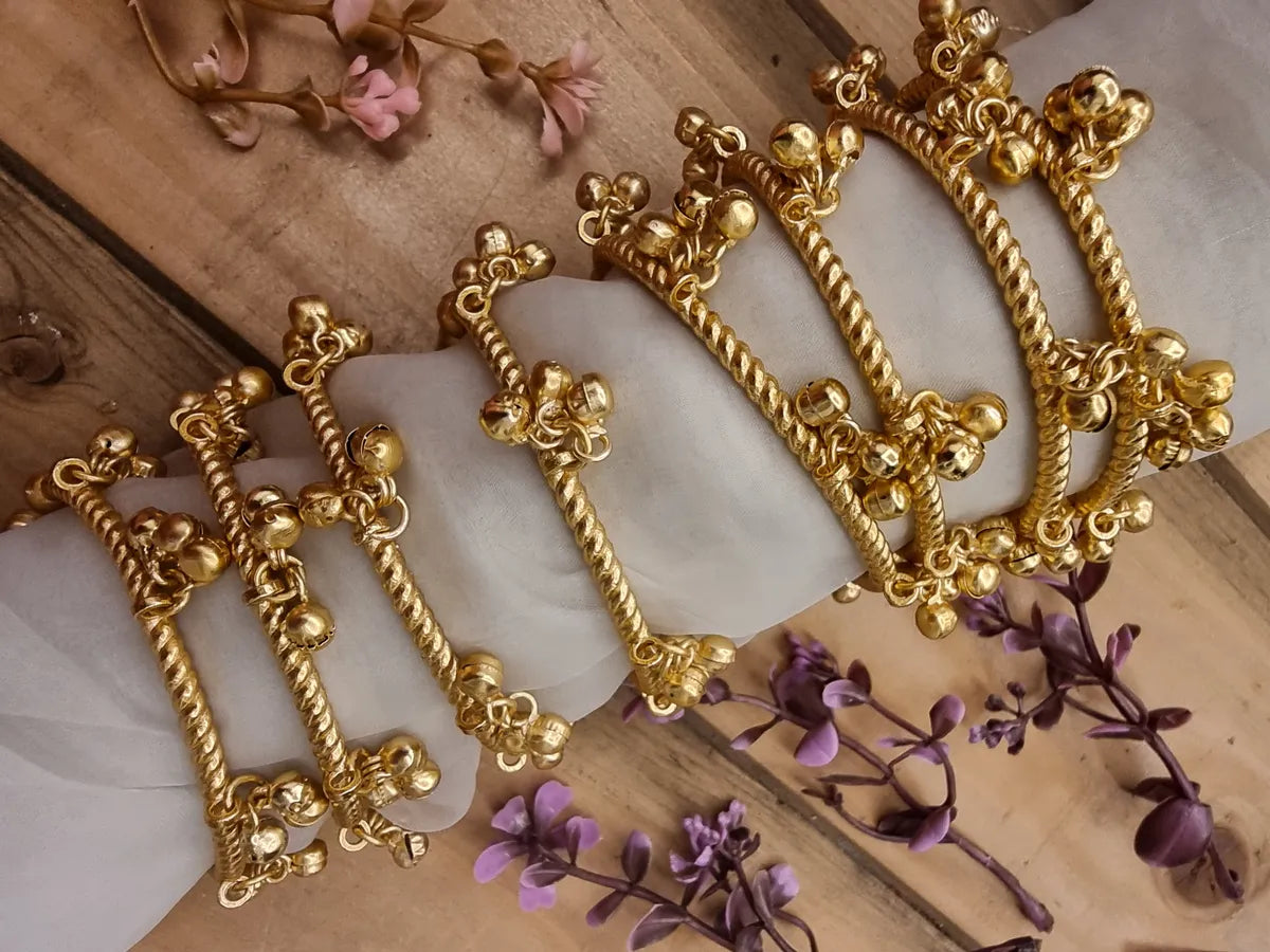 Ghughru with pearl Apala Golden Bangles 4 pc