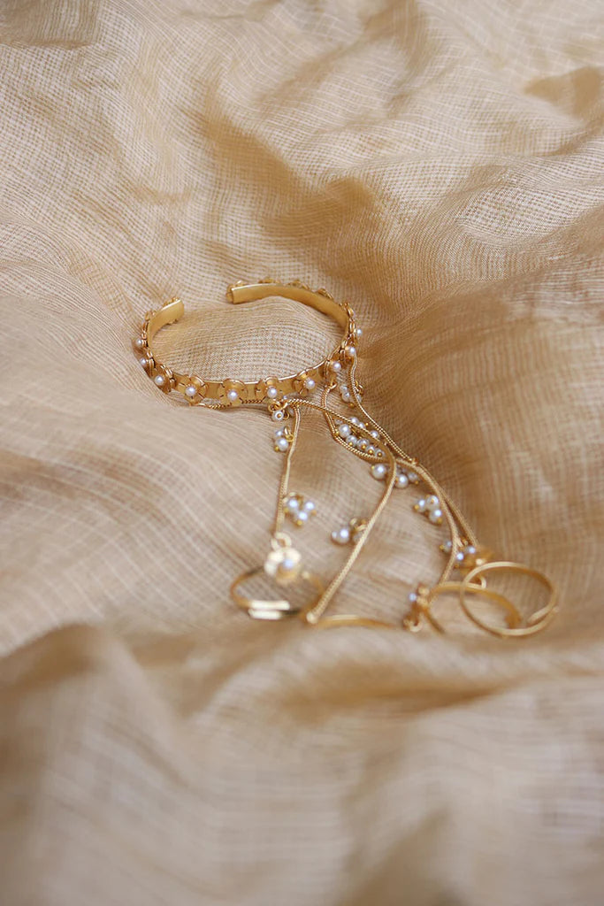 Flower Pearl Haath Phool Bracelet set - Pair(2pc)