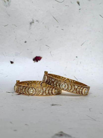 Gold Plated White Kundan Polki Bangles