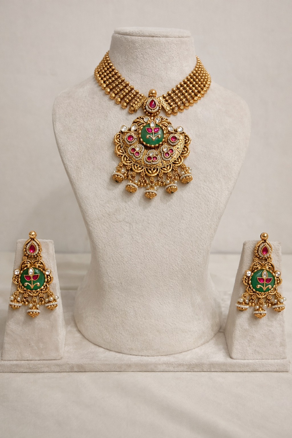 Rajawadi Haritage Necklace set