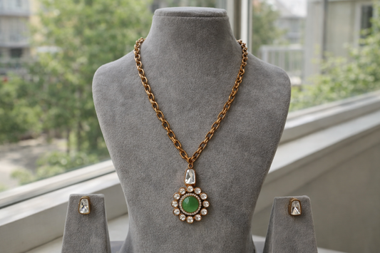 Green Mossonite Pendent Set