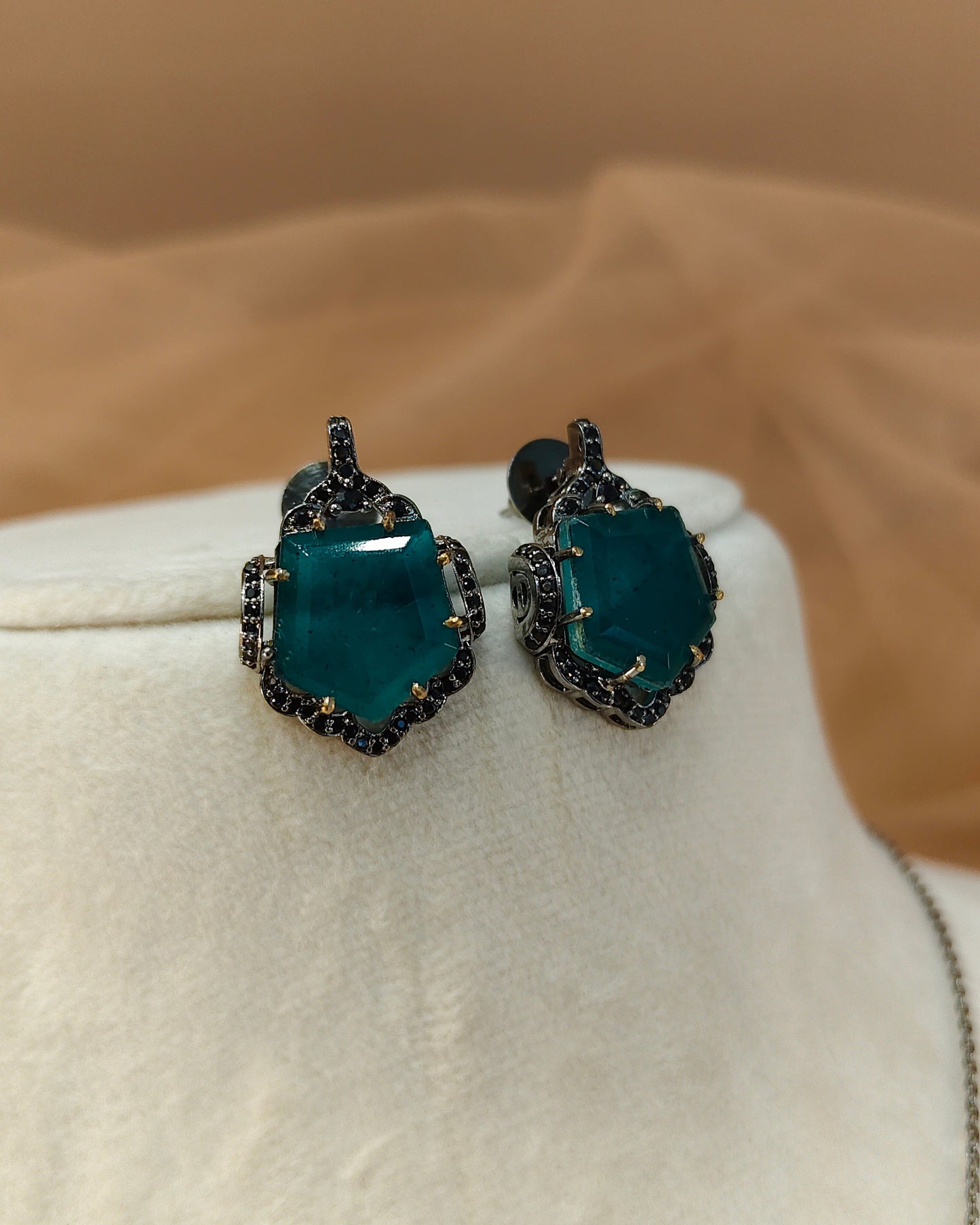 Dark Emrald Pendant Set-G752100