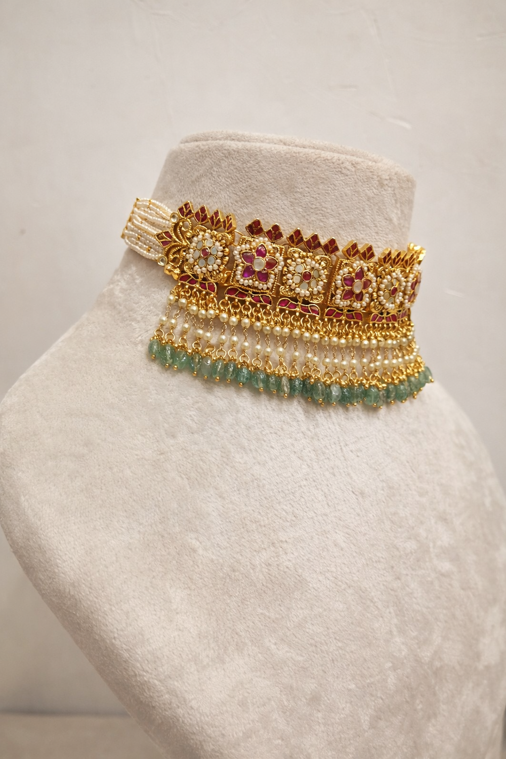 Pachi Kundan Jadav Choker Necklace Set