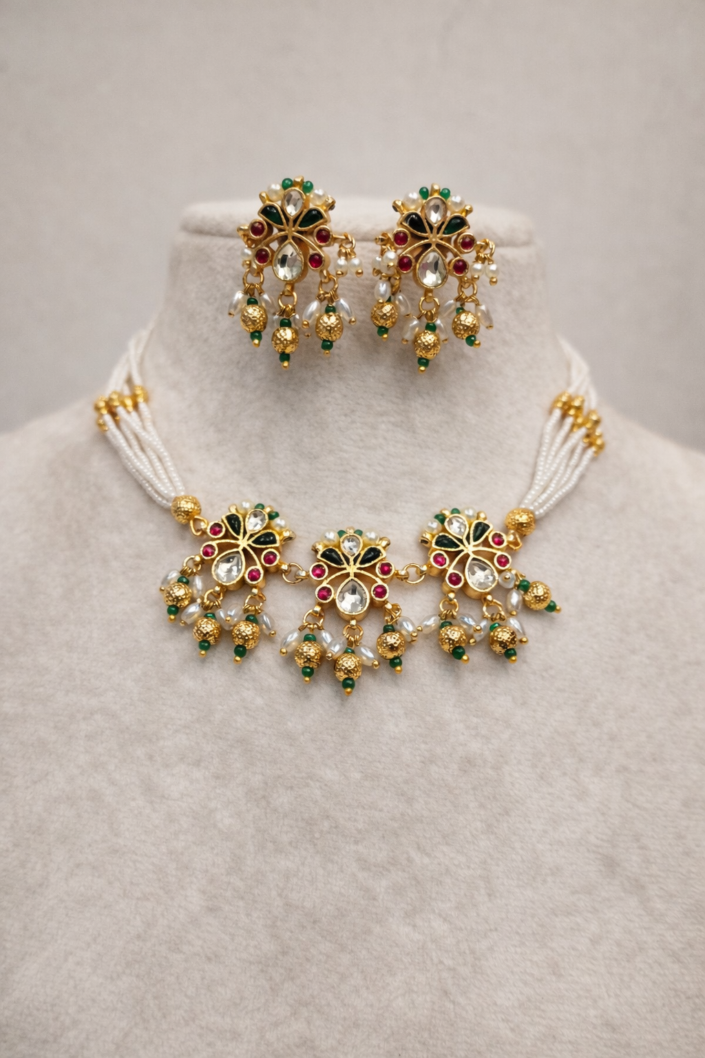 Pachi Kundan Pearl Necklace & Earring Se