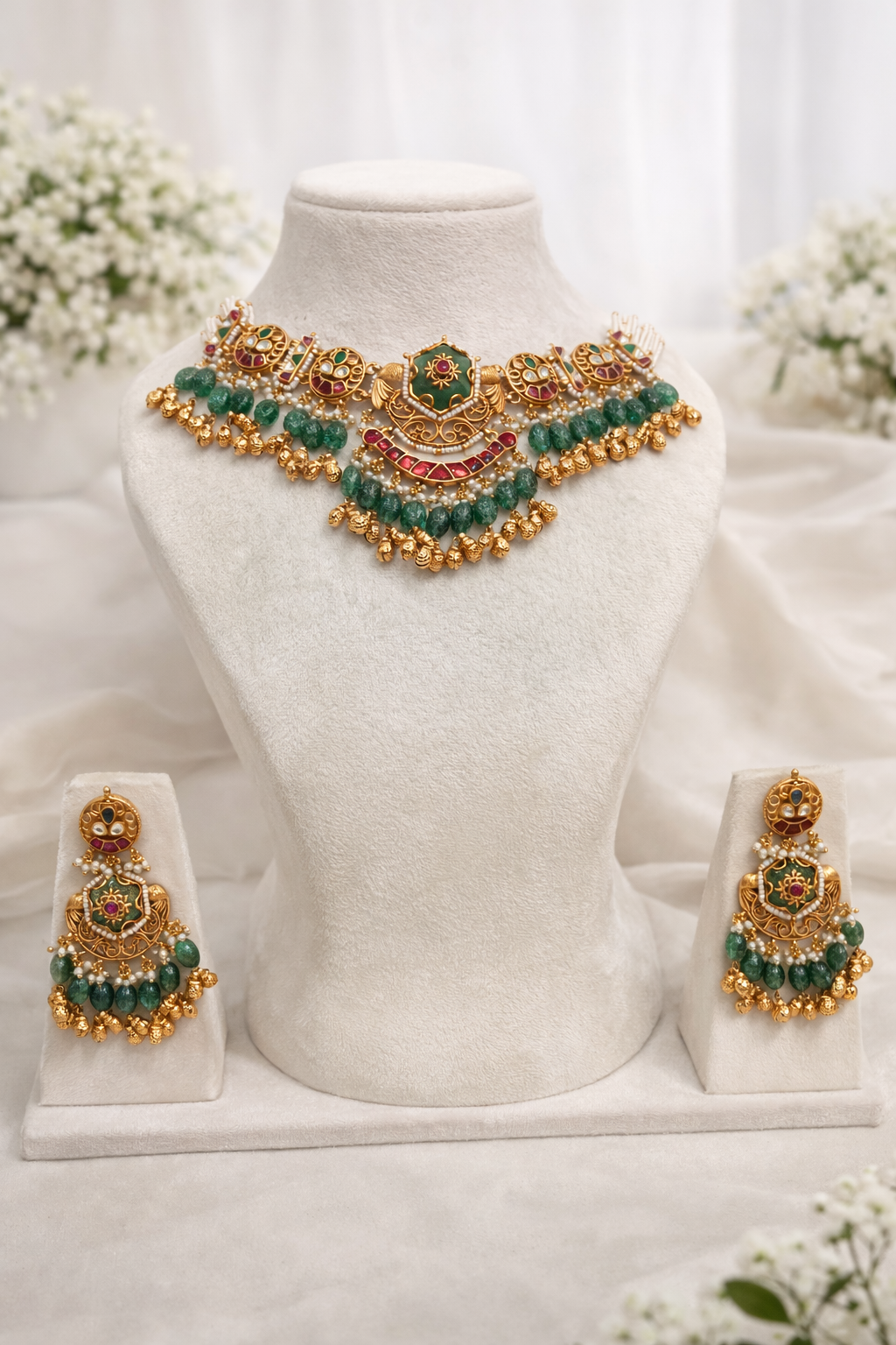 Emerald Green Kundan Choker Necklace Earrings Set: