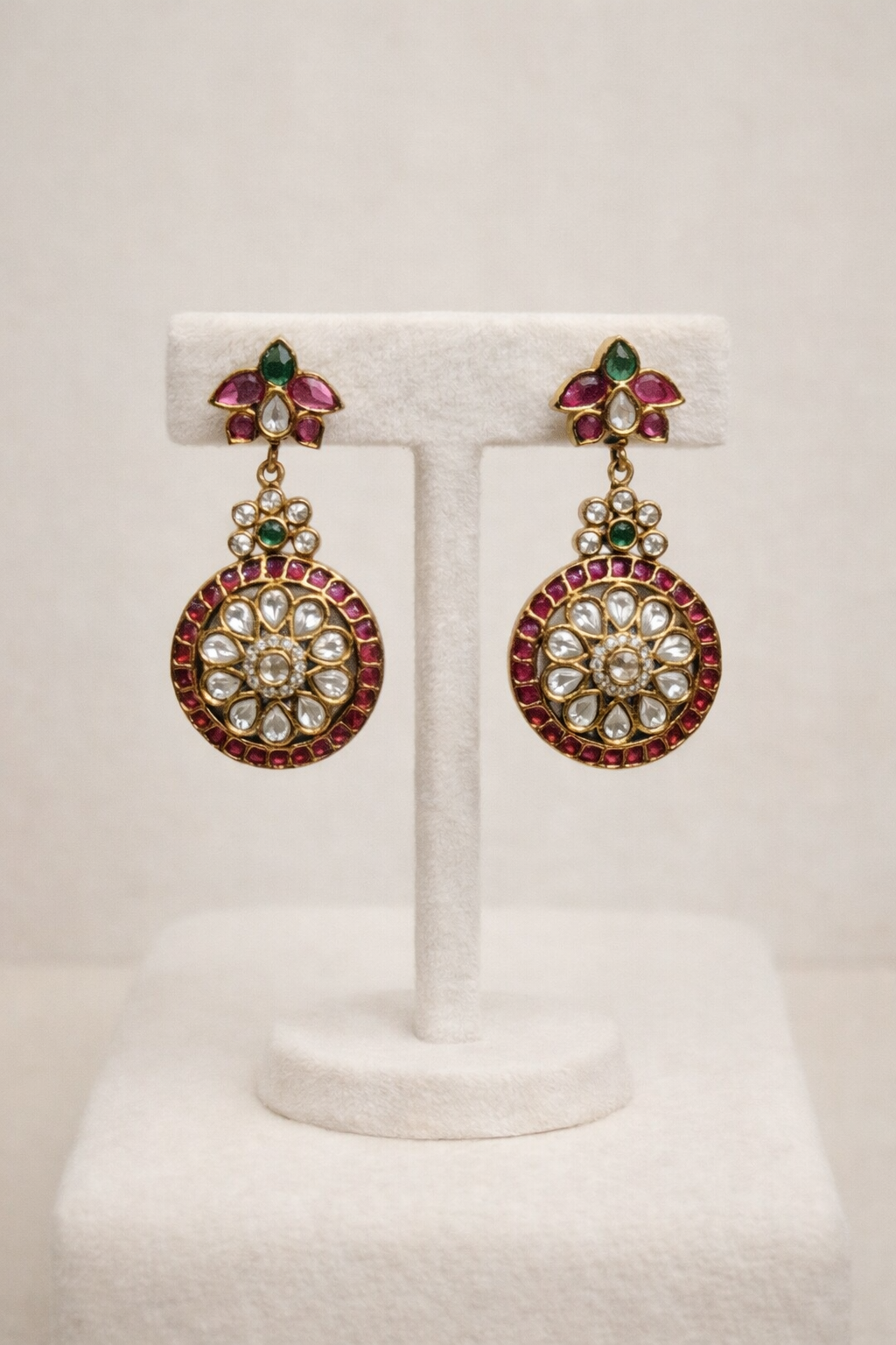 Gold-Plated Kemp Stone Coin Necklace Set