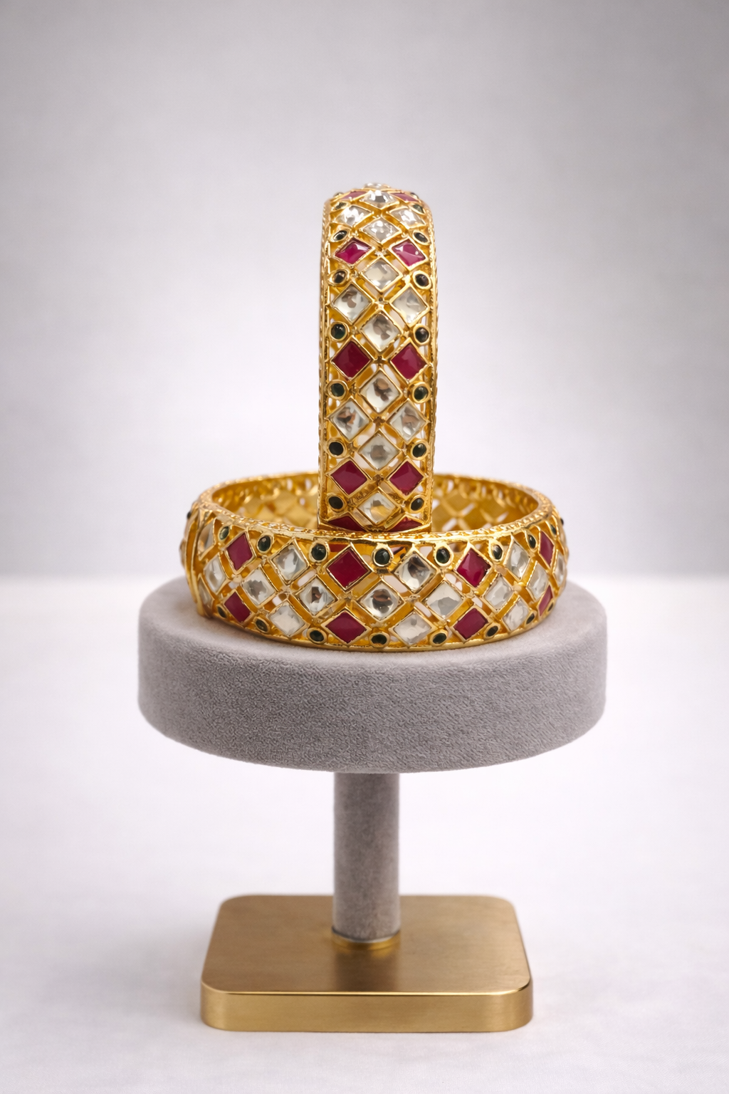 Handcrafte Kundan Polki Bangles(Set of 2)