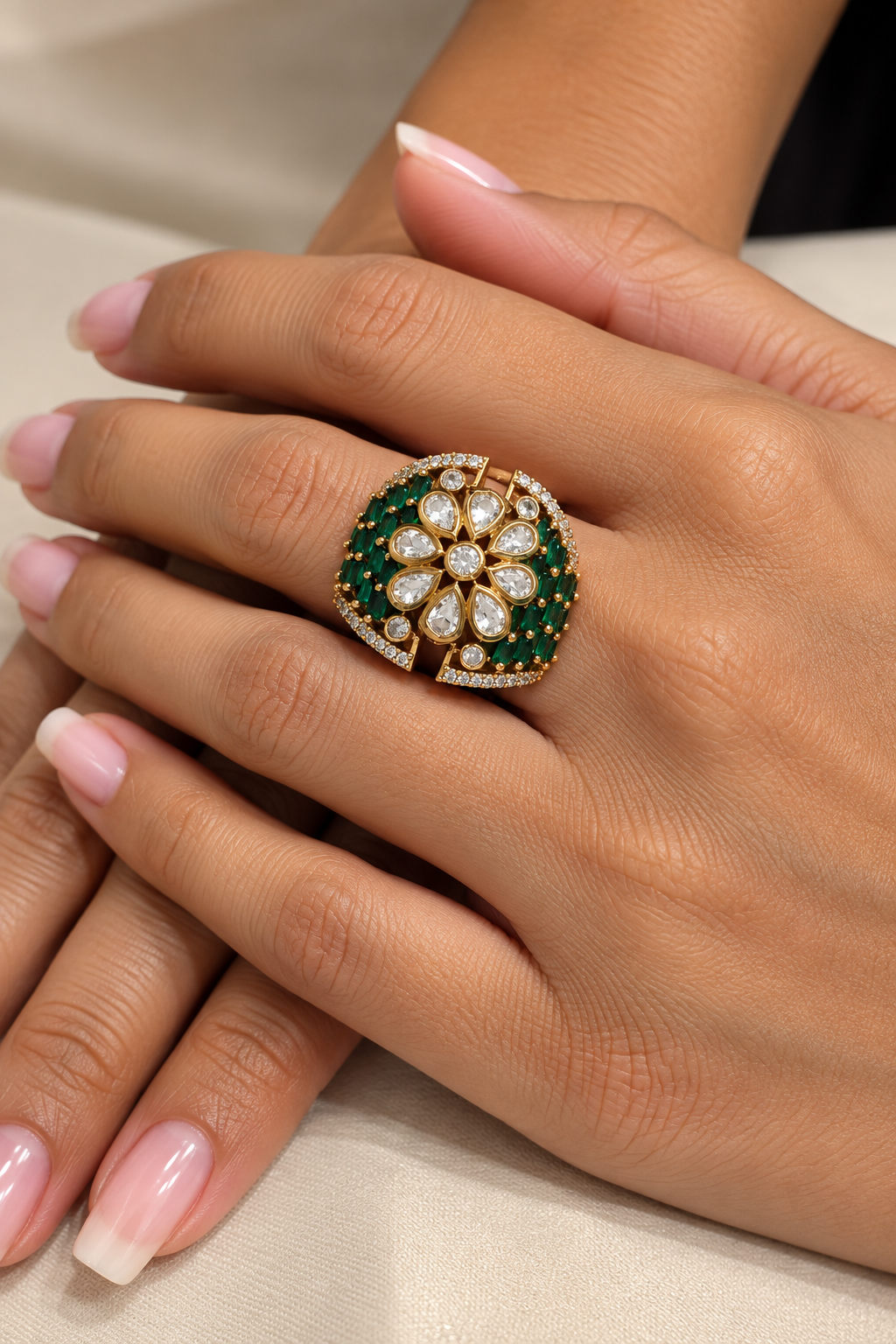 Emrald Moissanite Ring-02138