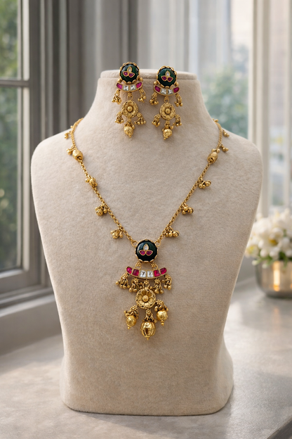Gold-Plated Jadav Green Onyx Pendent Set