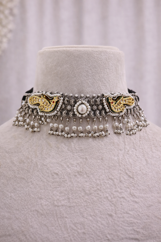 Oxidised Silver Dual-Tone Antique Haasil Necklace Set-G351300