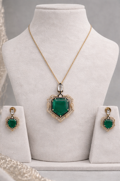 Vintage Inspired Green Gemstone Pendant set-G752600