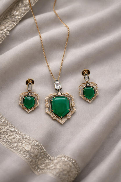 Vintage Inspired Green Gemstone Pendant set-G752600
