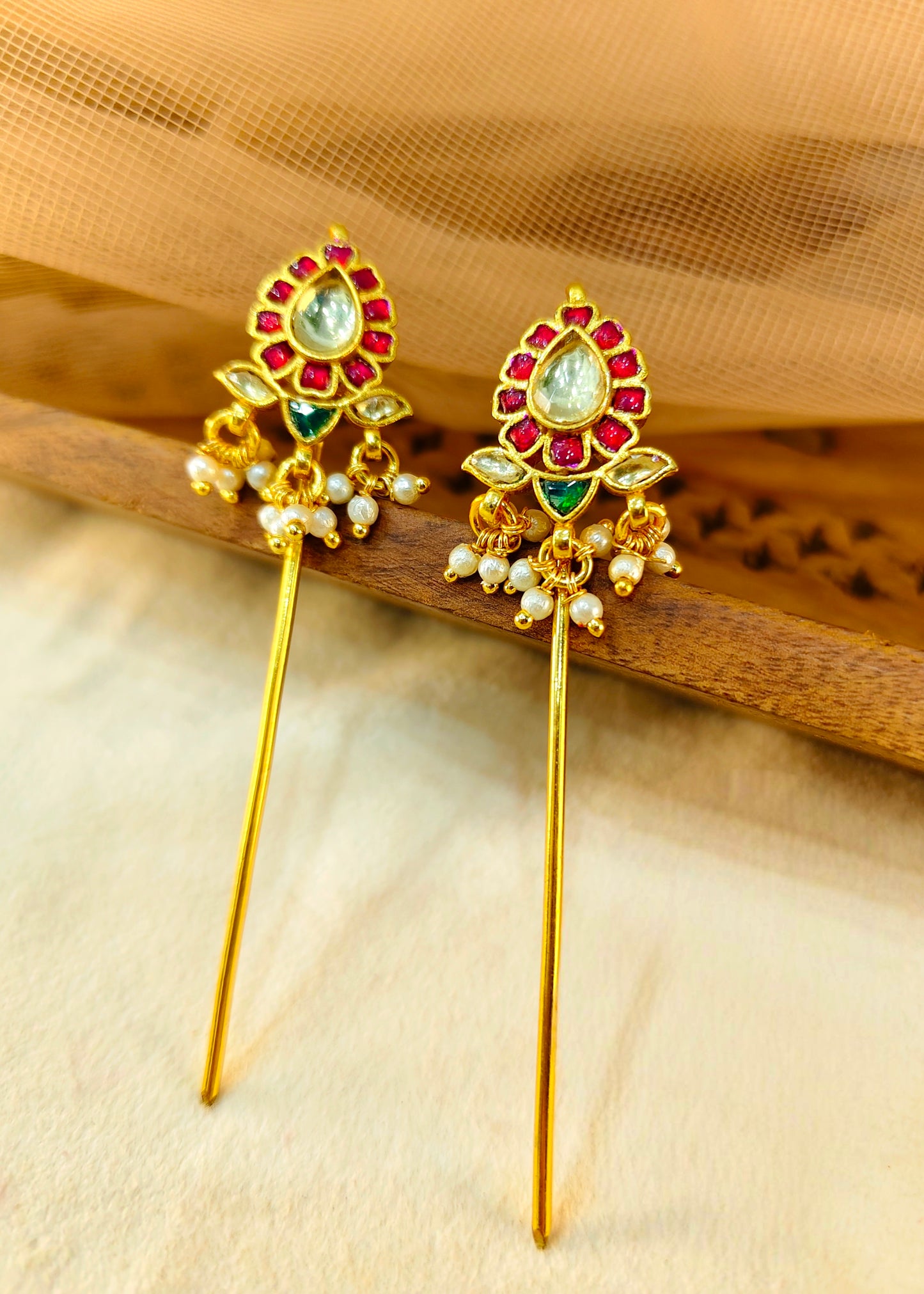 Jadau Bugadi Pin Earrings.-G351500