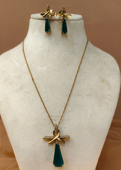 Emrald Pendant Set-G751700