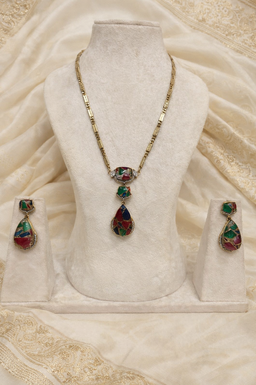 Marbled Black Stone Gold-Tone Pendant Set