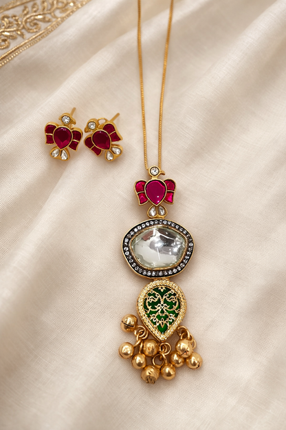 Pachi Kundan Pendant Chain with Matching Studs-G352500
