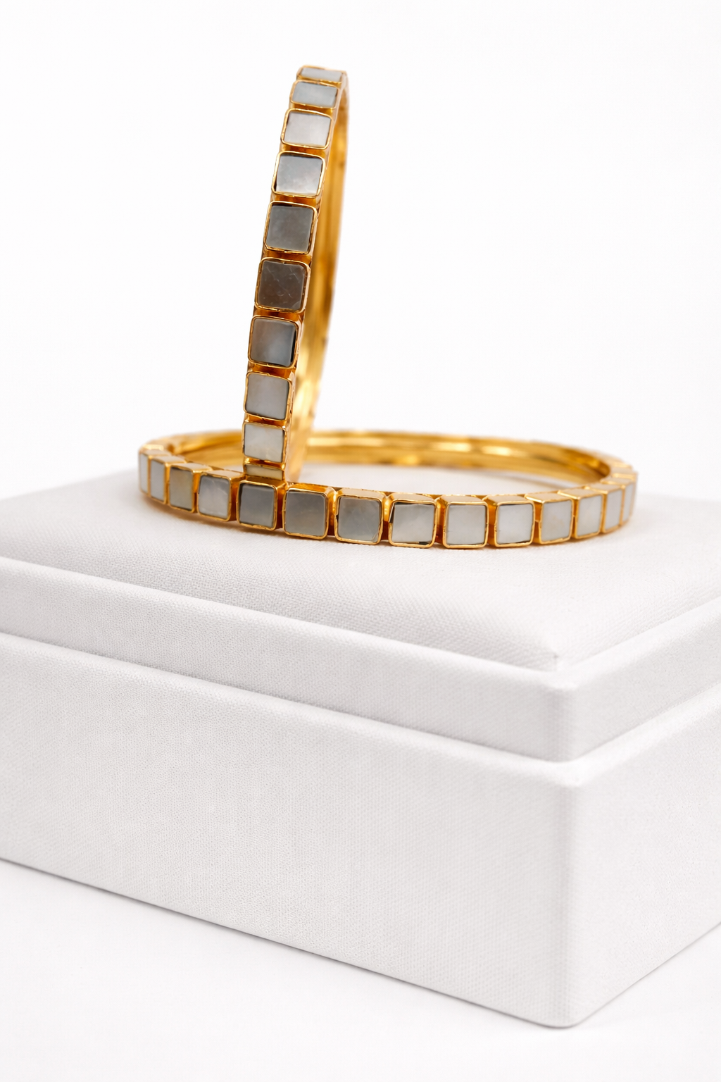 Mother-of-Pearl Square Bangles(Set of 2)
