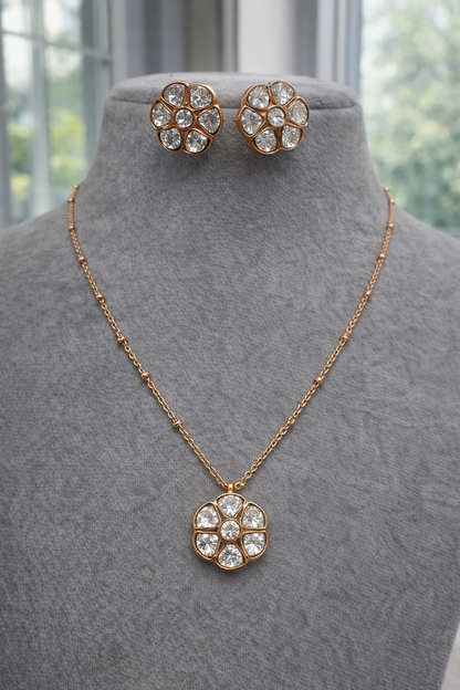 Mossonite Pendent set