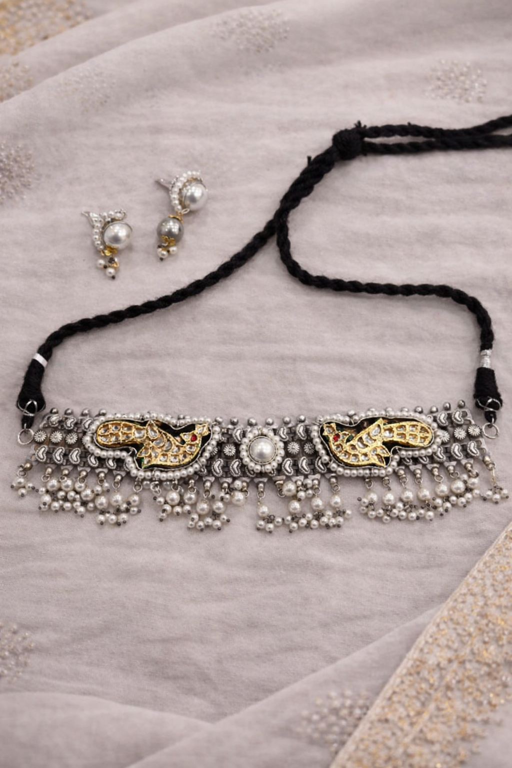 Oxidised Silver Dual-Tone Antique Haasil Necklace Set-G351300