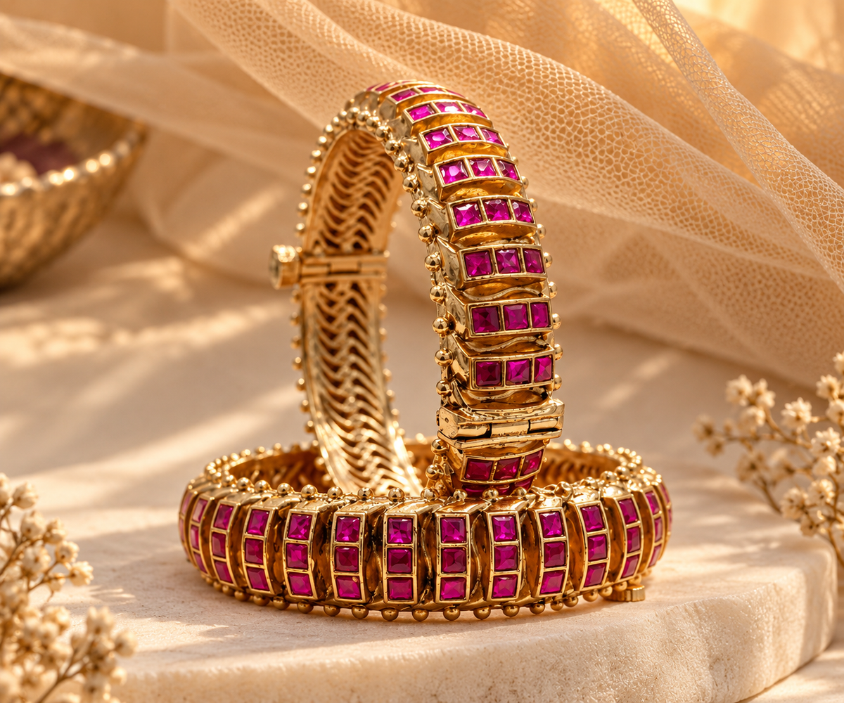 Red Jadau Kundan Bangles(Set of 2)